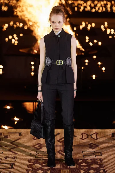 Look 98